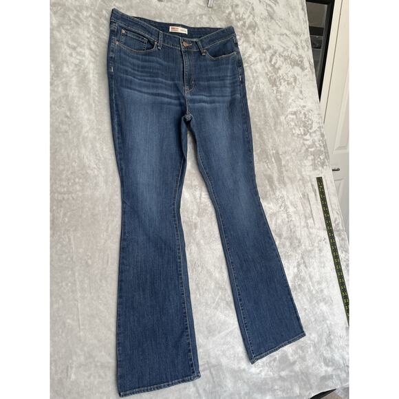 Signature Levi Strauss Blue Jeans Womens 32 x 34 Bootcut Mid-Rise Medium Wash - Picture 2 of 10